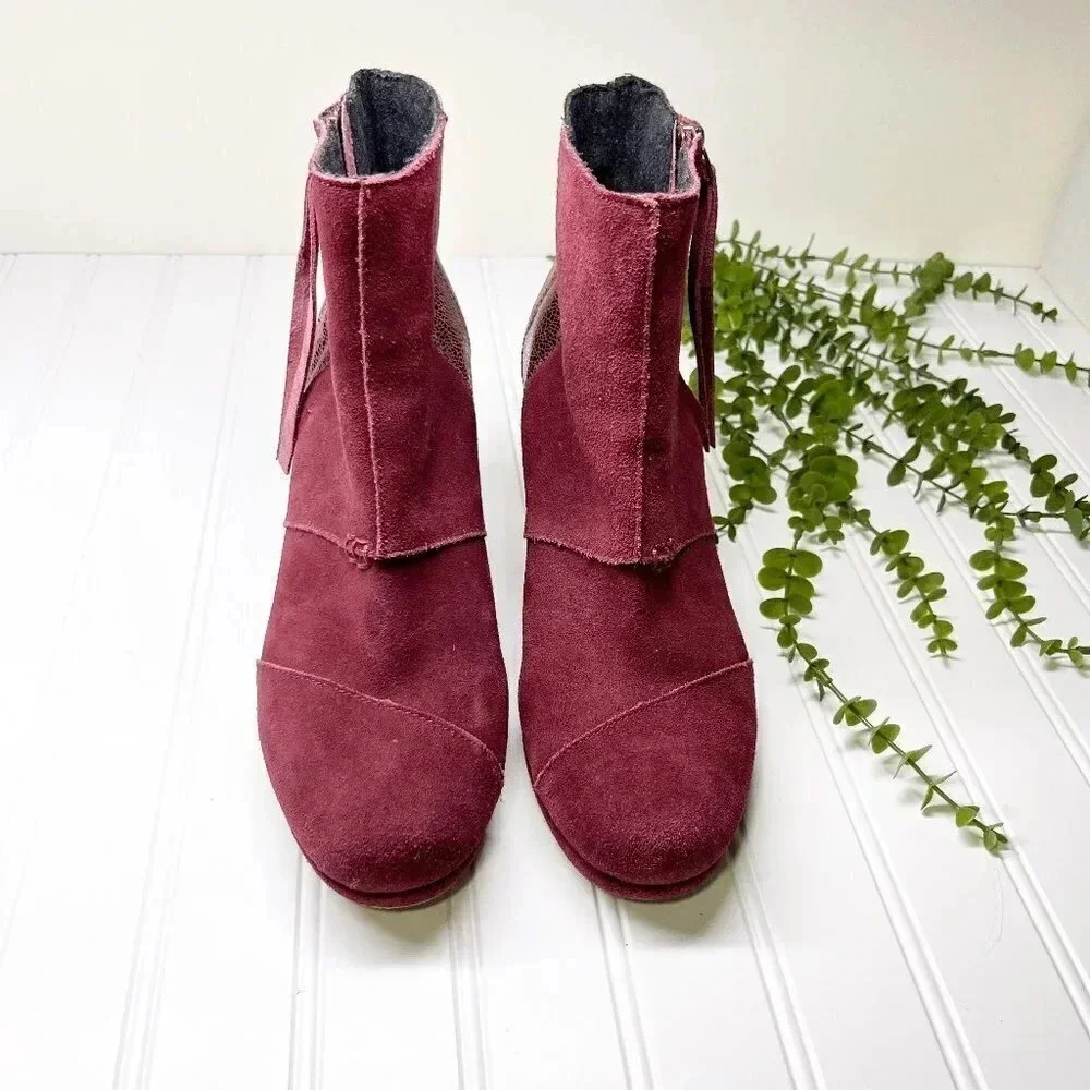 Toms maroon suede